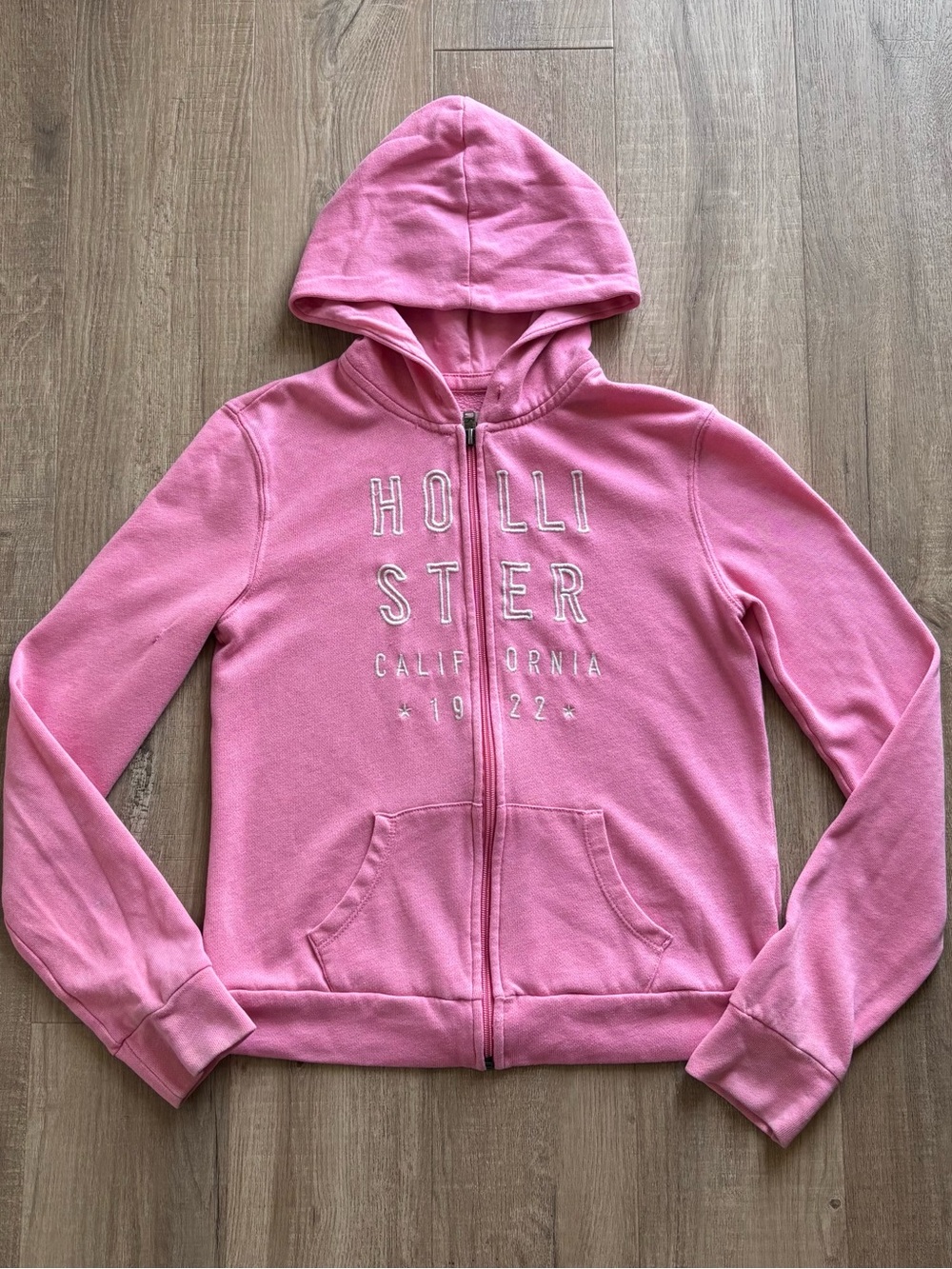 Hollister Full-Zip Hoodie in Pink & White - Description!